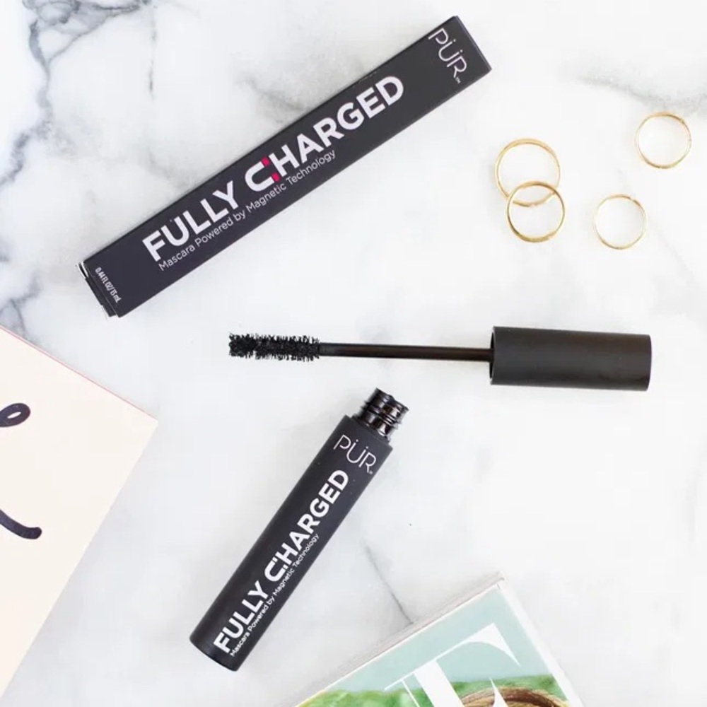 🎀 PÜR Fully Charged Mascara Magnetic Technology